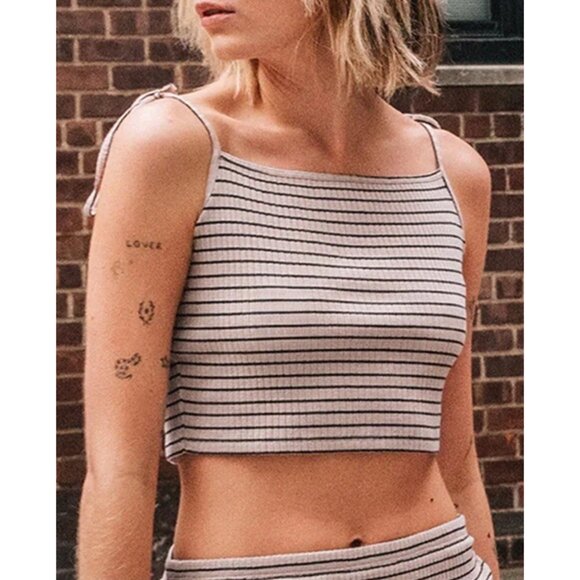 Volcom Tank Top Womens Large Big Island Energy Crop Top Striped Beige Black The - Picture 4 of 6